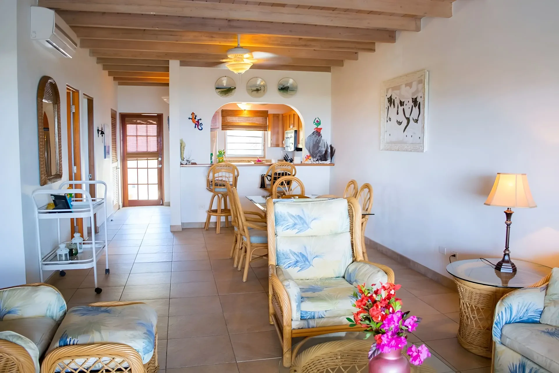 Lake Zurich Residence gallery image